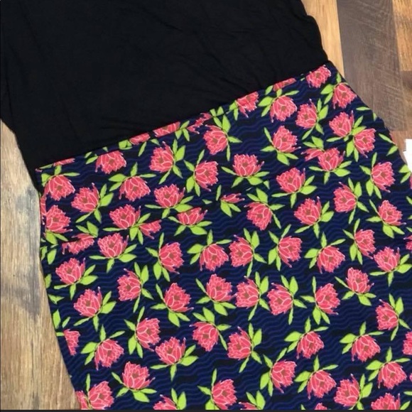 Lularoe Cassie Skirt - Picture 1 of 8